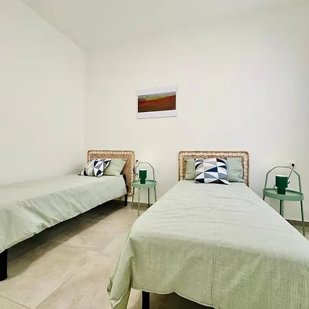 Apartment Sea Life Giulia, A 200 Mt *